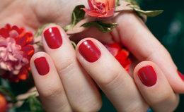 Fall 2023 Nail Color Trend: “Boston University Red